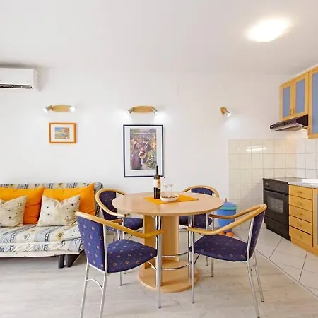 Apartament In Your Pocket For 4 Person Split