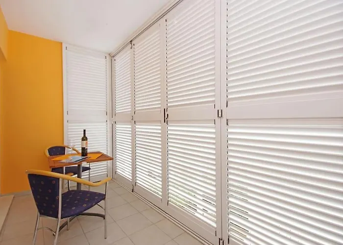 In Your Pocket For 4 Person Split