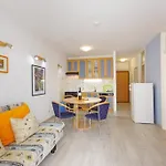 Apartamento In Your Pocket For 4 Person Split